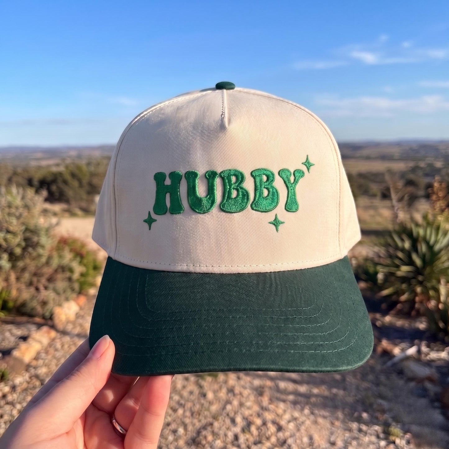 Stylish Baseball Cap with 'Hubby' Embroidery - Two-Tone Design - Image 3